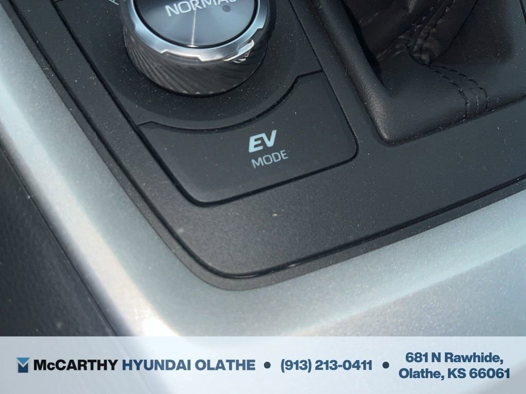 Used 2025 Toyota RAV4 Limited w/ Advanced Technology Package AWD/4WD image 13