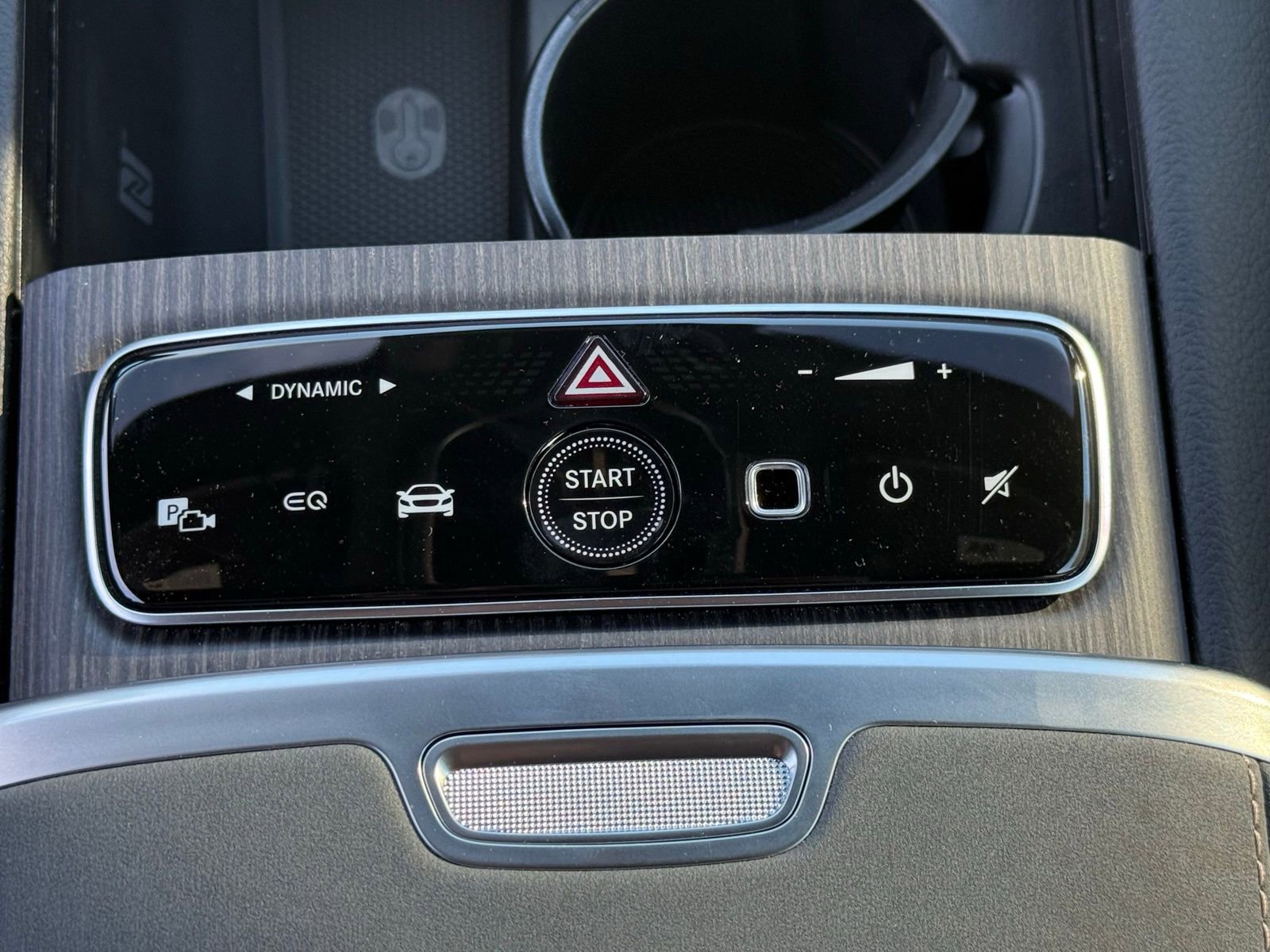 New 2026 Mercedes-Benz EQS 400 4MATIC SUV image 22