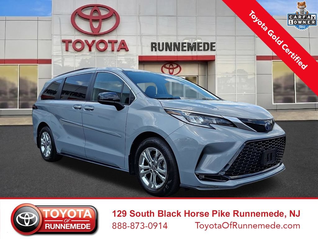 Certified 2023 Toyota Sienna XSE w/ XSE Plus Package AWD/4WD image 1