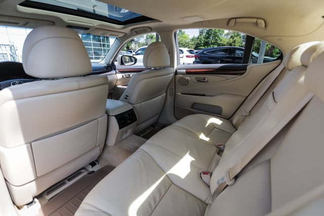 Used 2014 Lexus LS 460 AWD w/ Comfort Package image 44