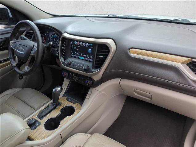 Used 2017 GMC Acadia Denali w/ Technology Package FWD image 23