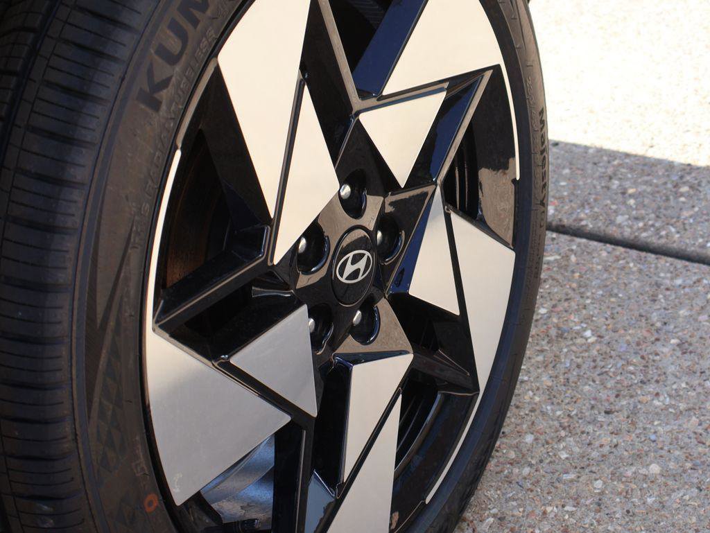 New 2026 Hyundai Kona Limited image 10