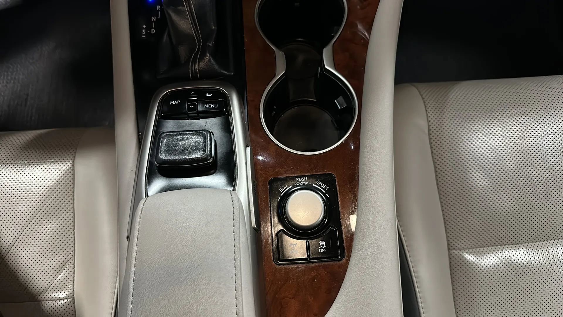 Used 2018 Lexus RX 350L AWD image 31