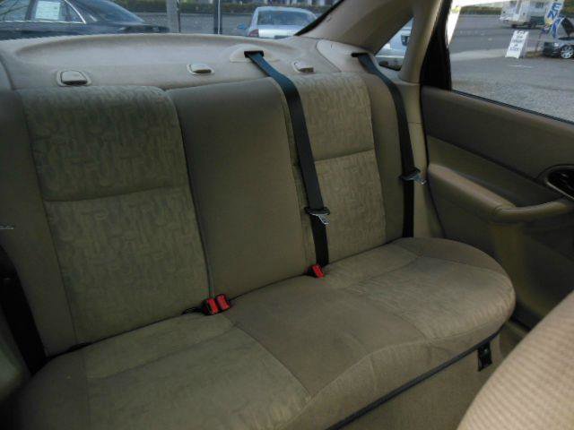 Used 2005 Ford Focus SE image 11
