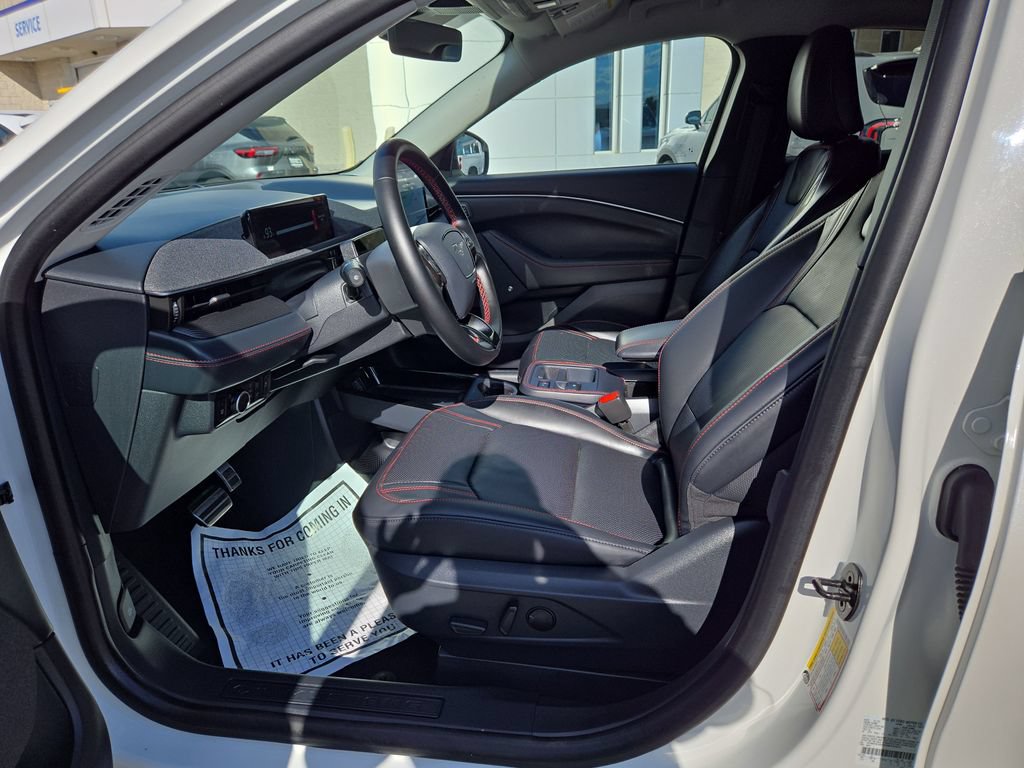 Certified 2025 Ford Mustang Mach-E Premium w/ Sport Appearance Package AWD/4WD image 17