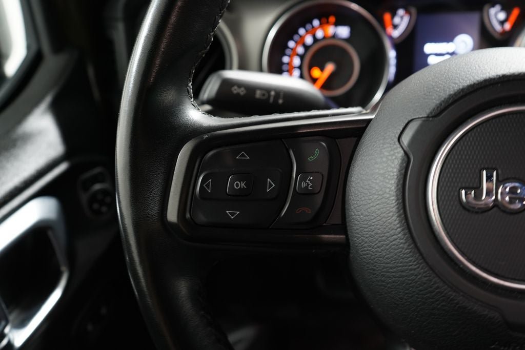 Used 2022 Jeep Gladiator Sport AWD/4WD image 14