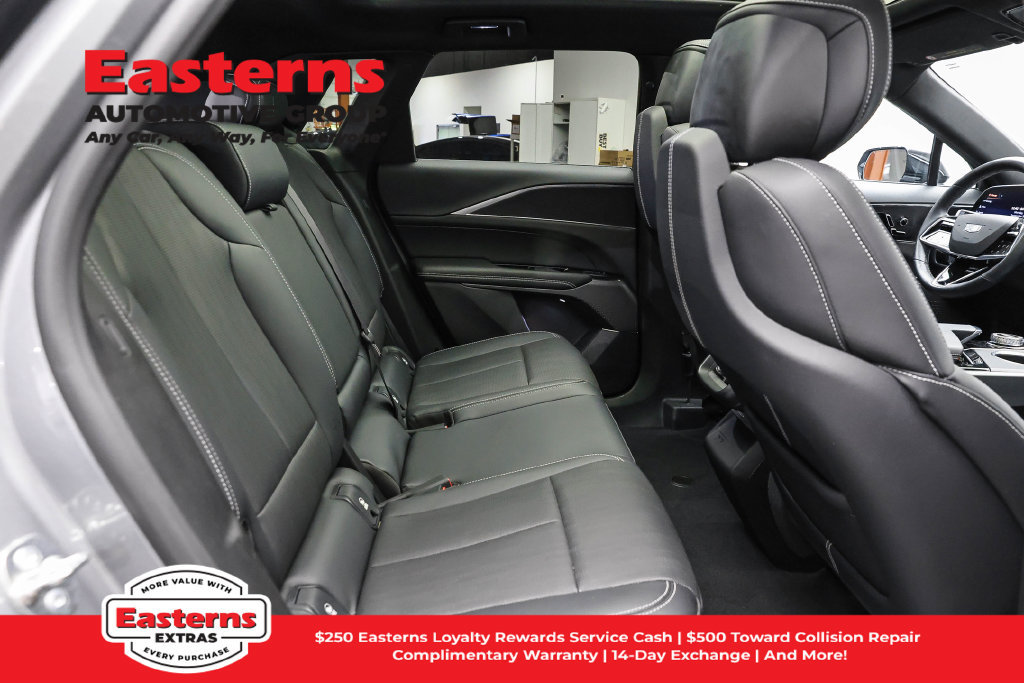 Used 2024 Cadillac Lyriq Luxury AWD/4WD image 26