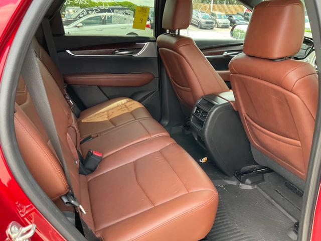 Used 2023 Cadillac XT5 Premium Luxury w/ LPO, Floor Liner Package AWD/4WD image 9