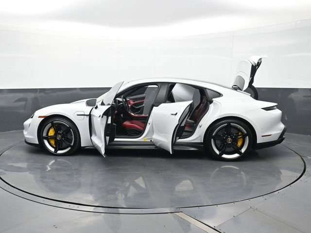 Certified 2020 Porsche Taycan Turbo S image 31