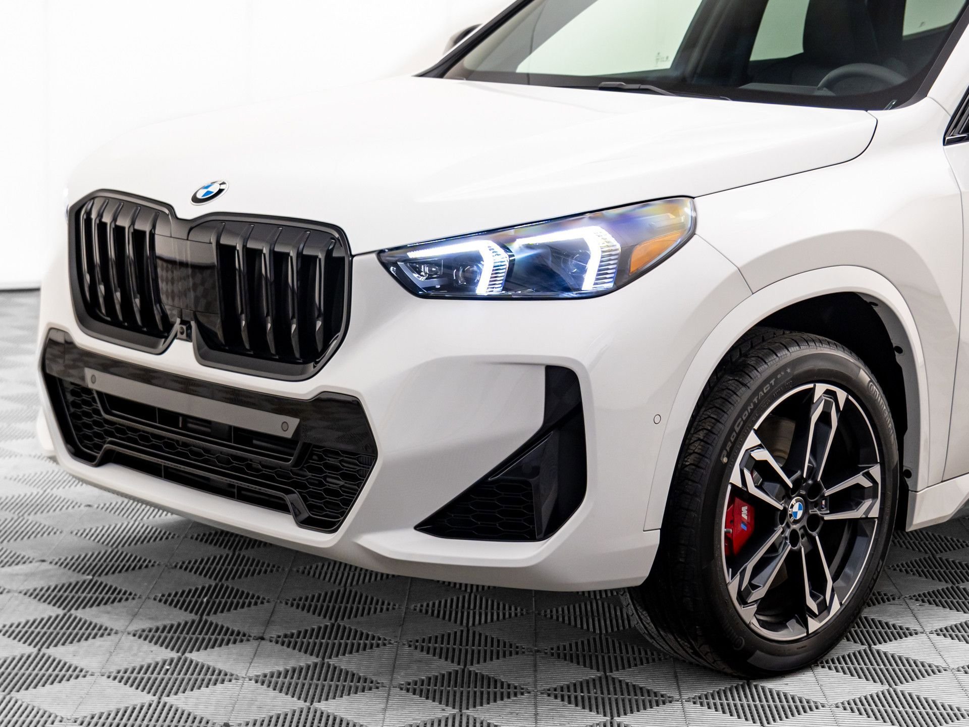 New 2026 BMW X1 xDrive28i w/ Technology Package AWD/4WD image 36