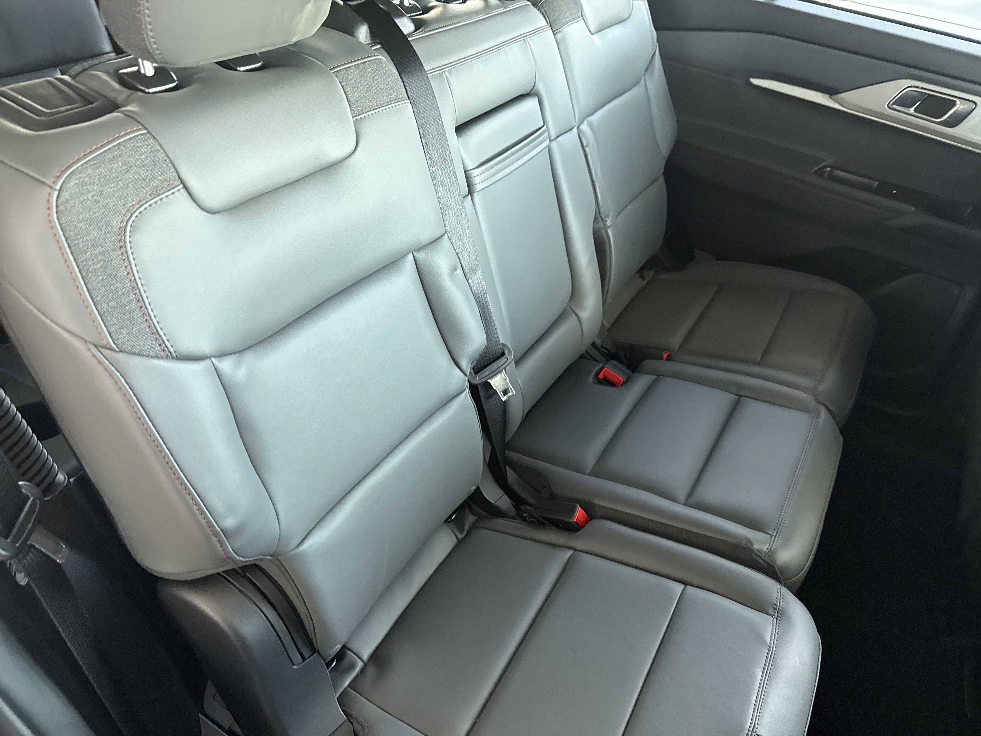 New 2026 Ford Explorer Active w/ Active Comfort Package image 13