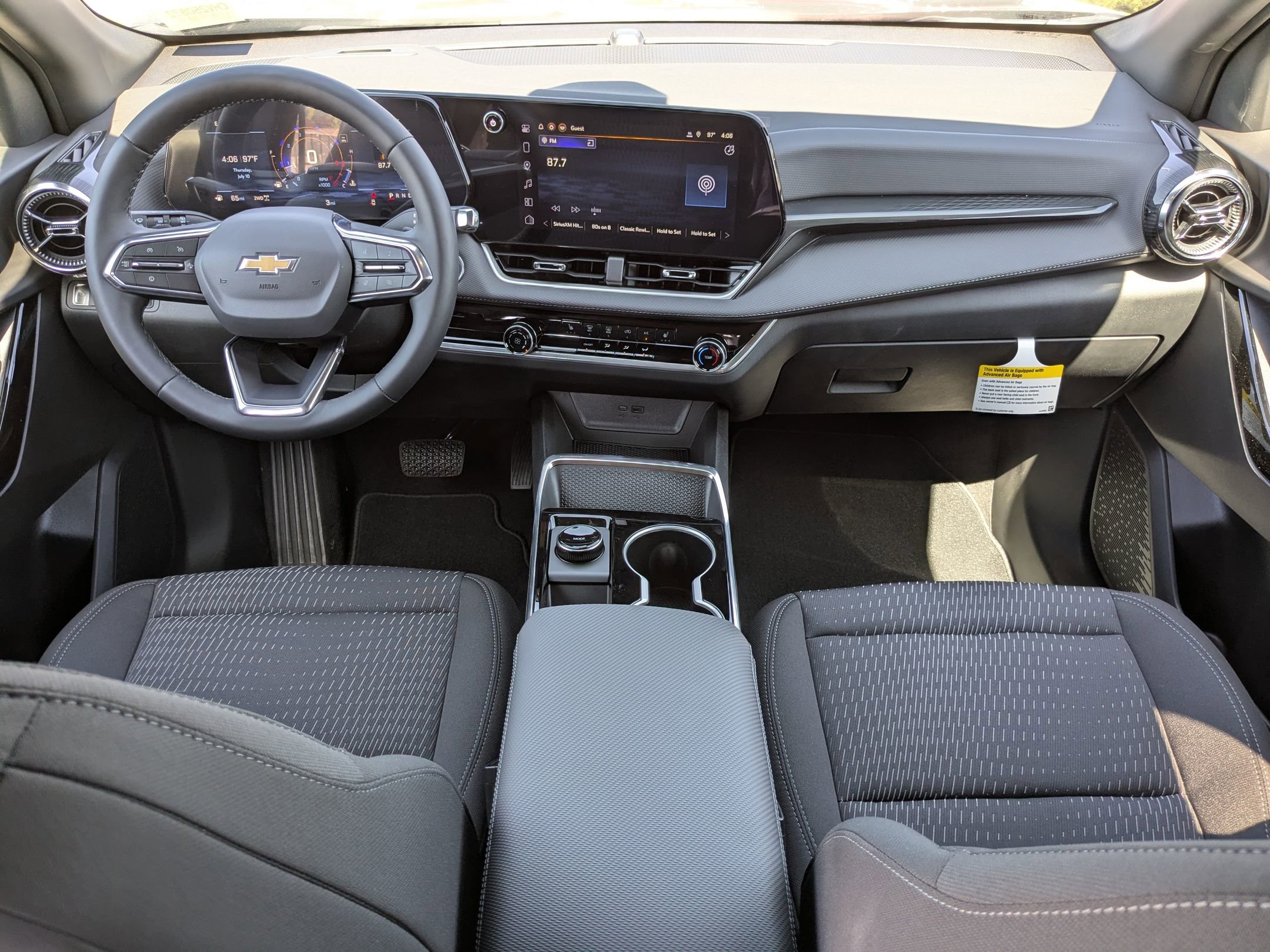 New 2026 Chevrolet Equinox LT w/ Safety and Technology Package image 14