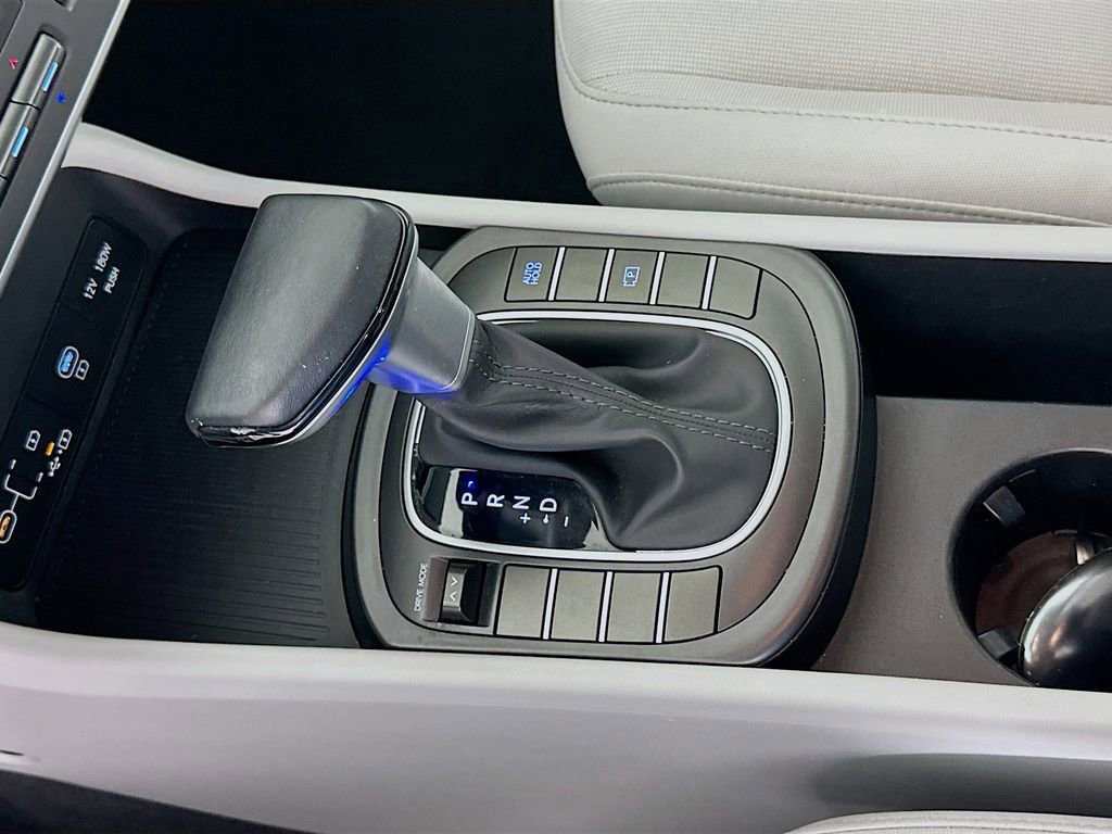 Certified 2025 Hyundai Kona SEL image 16