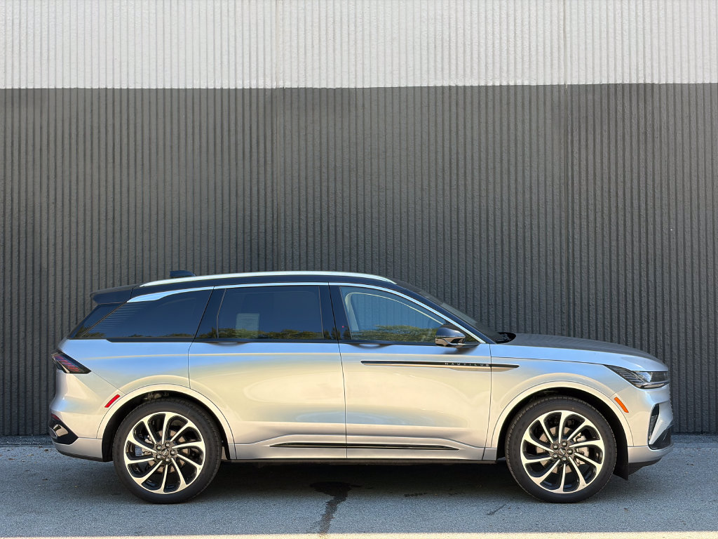 New 2026 Lincoln Nautilus Black Label AWD/4WD image 8