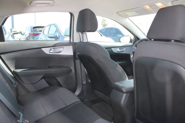 Used 2023 Kia Forte LXS FWD image 6