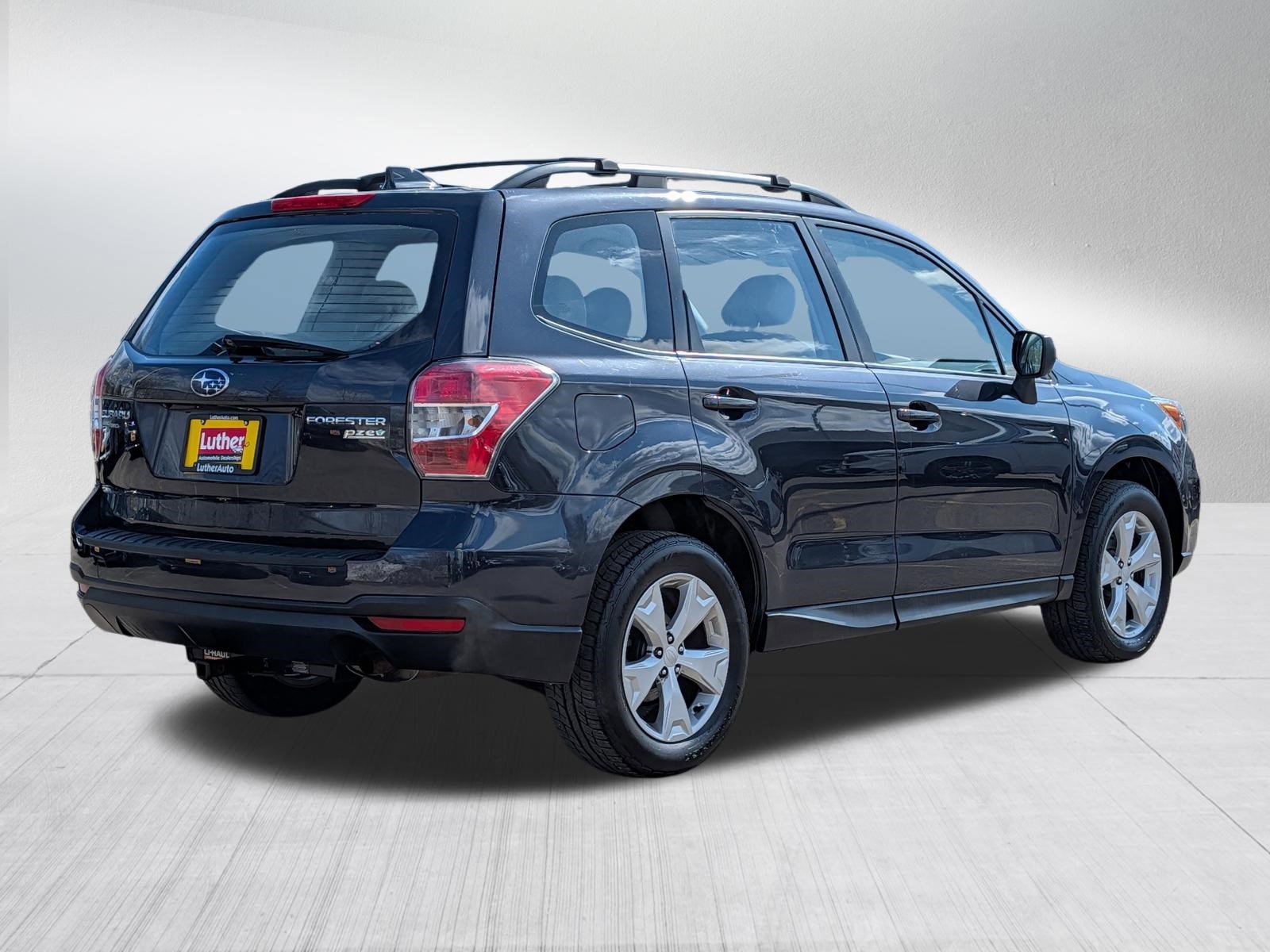 Used 2016 Subaru Forester 2.5i w/ Alloy Wheel Package image 7