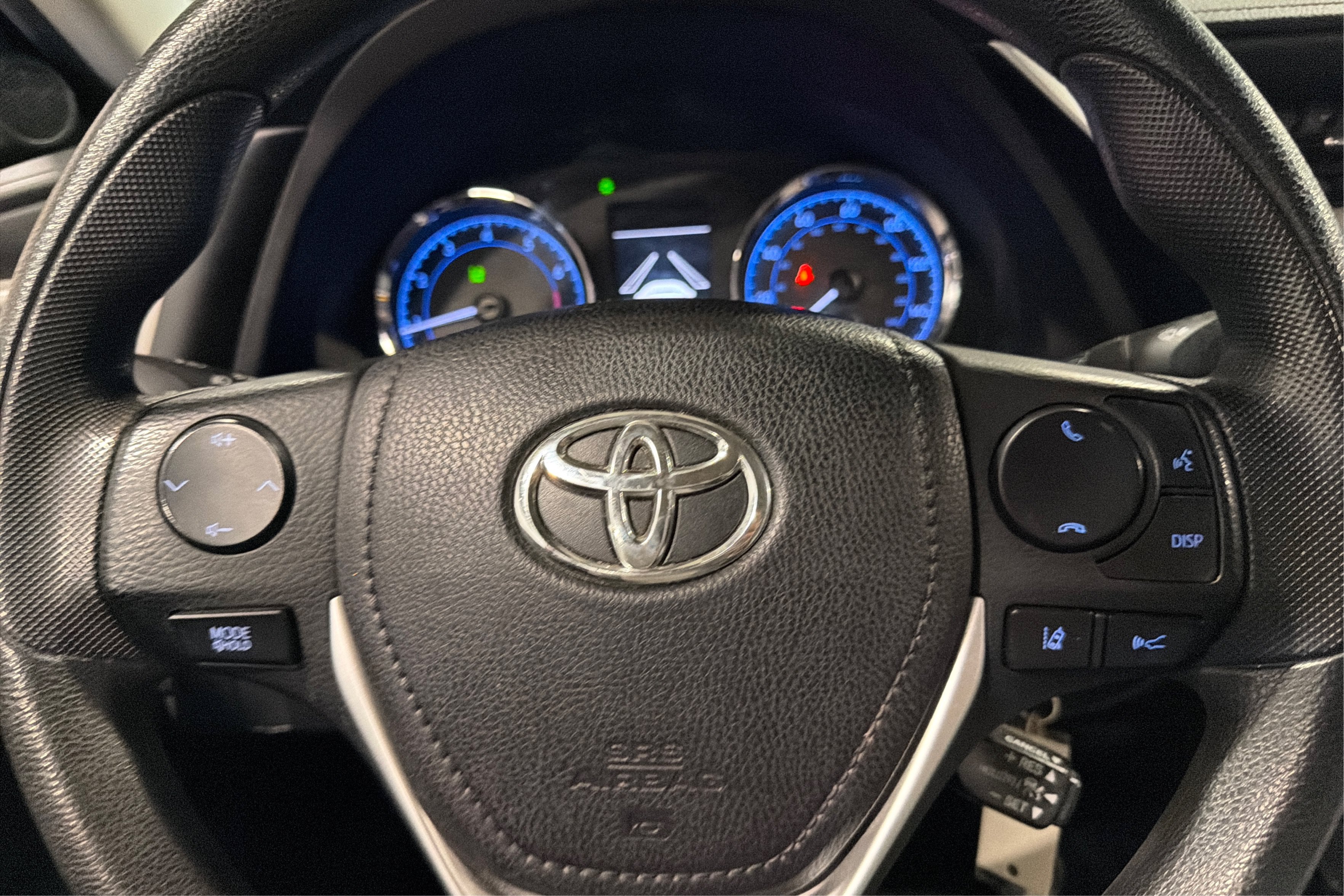 Used 2018 Toyota Corolla LE FWD image 21