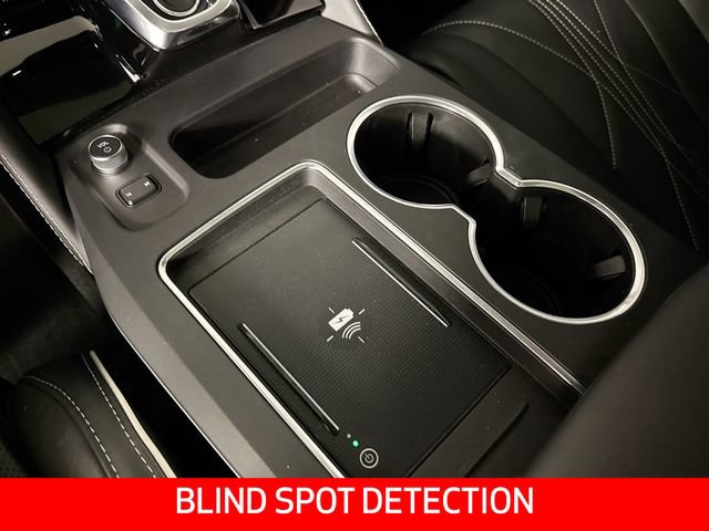 Used 2025 Acura MDX w/ Advance Package image 32