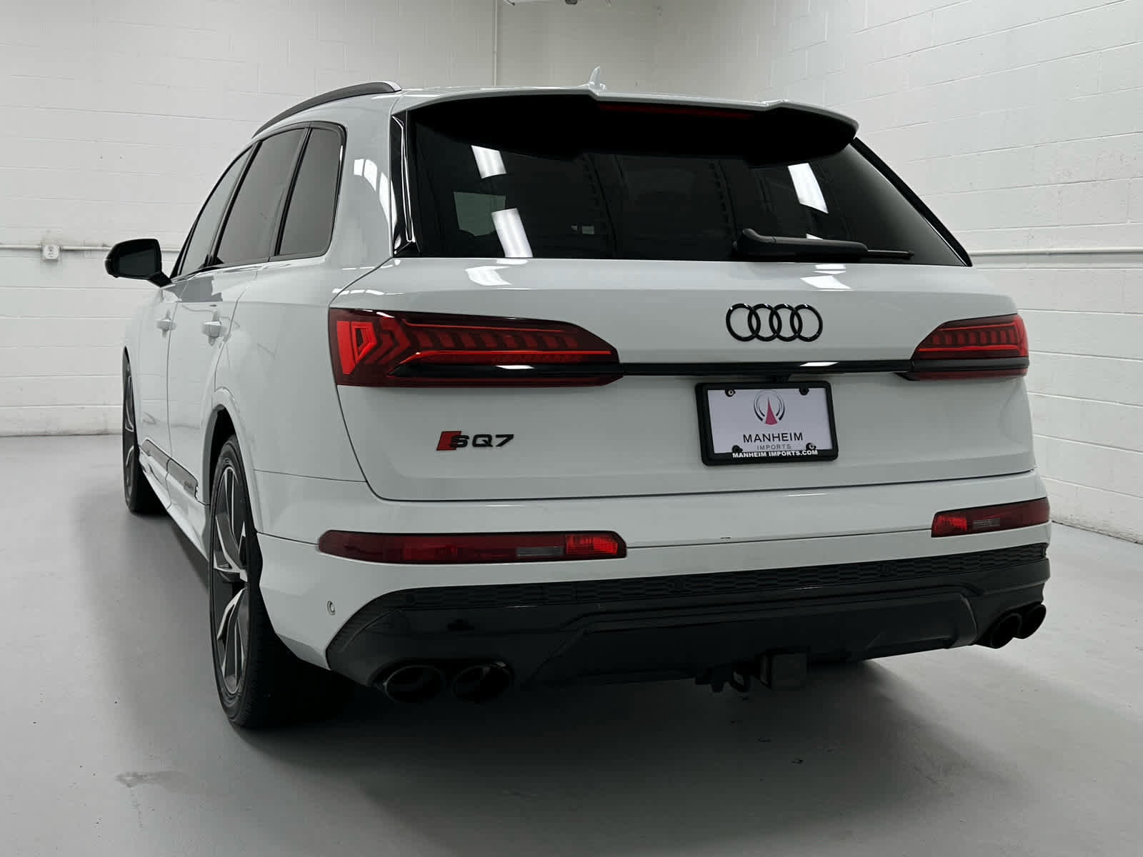 Used 2023 Audi SQ7 Prestige AWD/4WD image 8