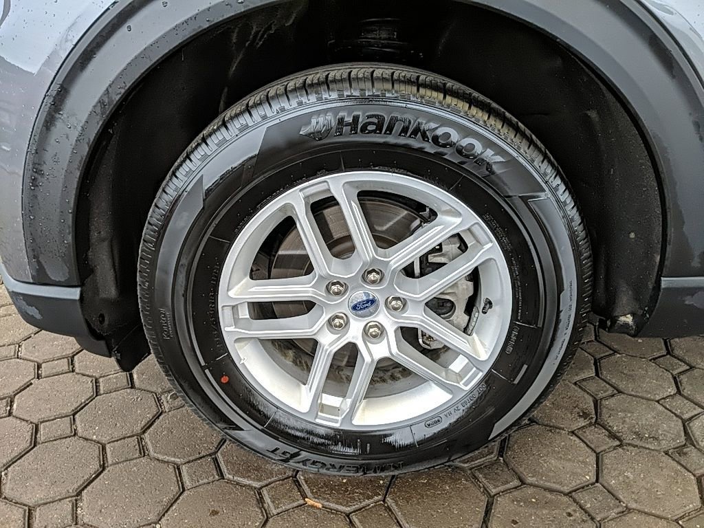 Certified 2025 Ford Explorer Active AWD/4WD image 11