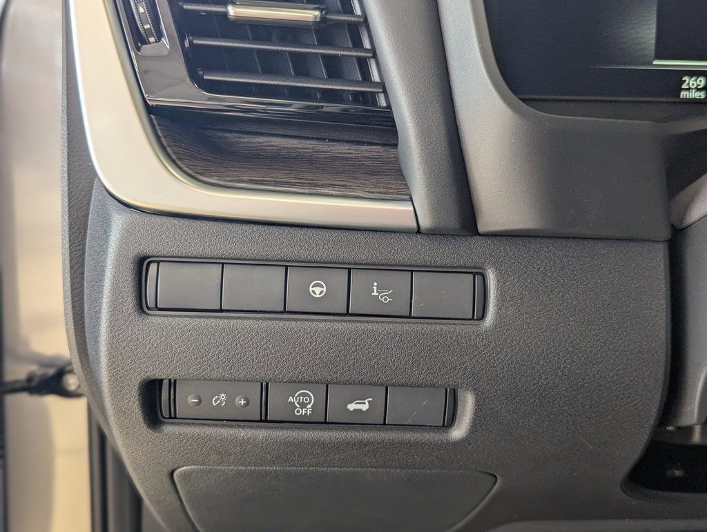 New 2026 Nissan Rogue Platinum image 18