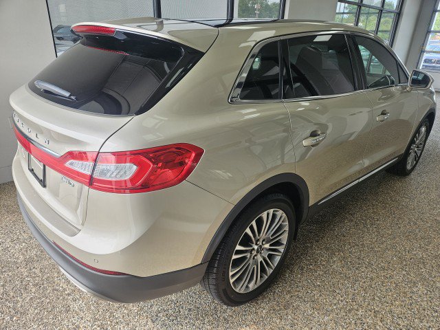 Used 2017 Lincoln MKX Reserve w/ Lincoln MKX Climate Package AWD/4WD image 2