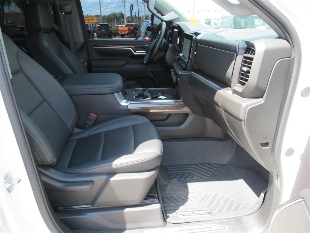 Used 2025 Chevrolet Silverado 2500 LT w/ All Star Edition image 10