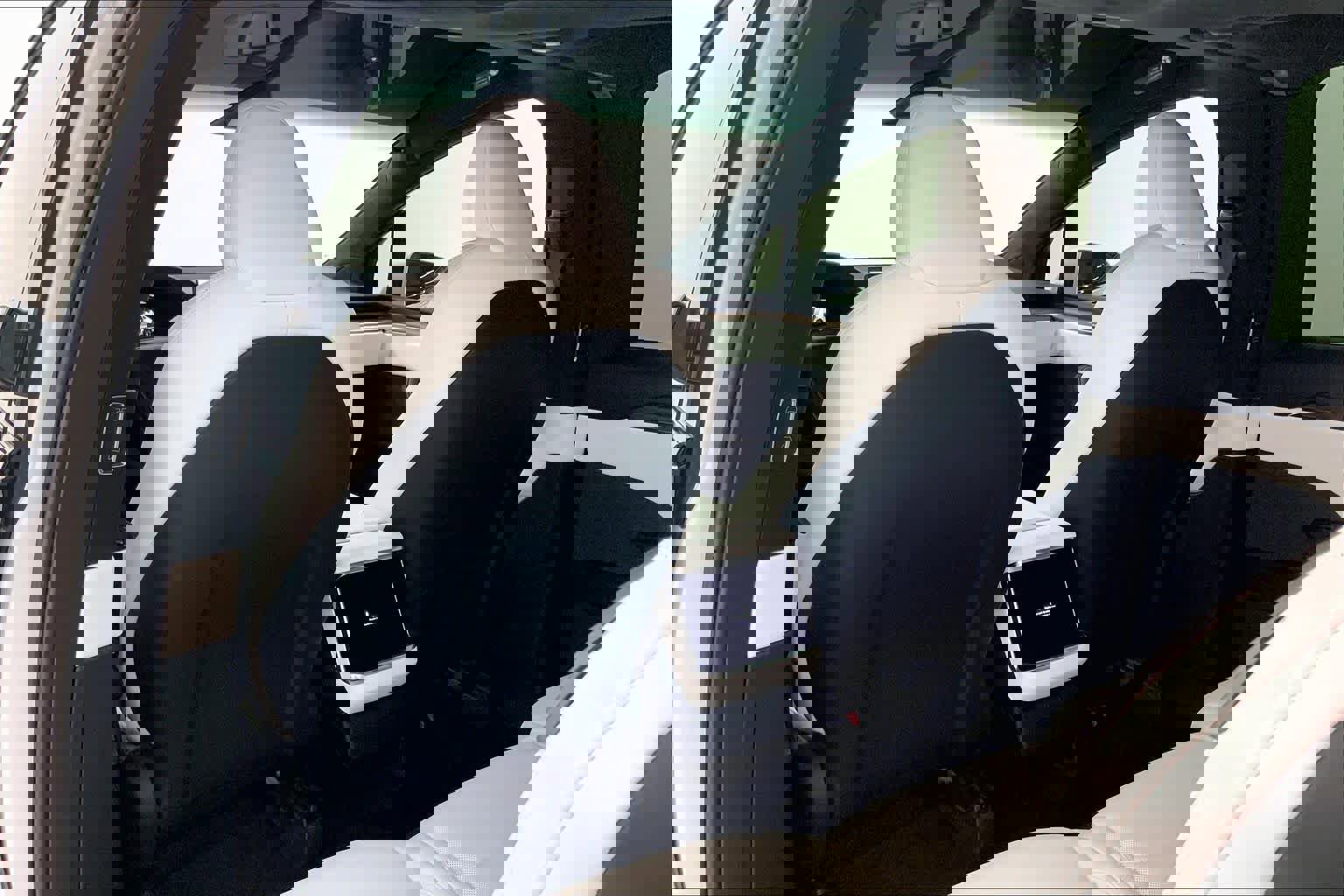 Used 2023 Tesla Model X image 16