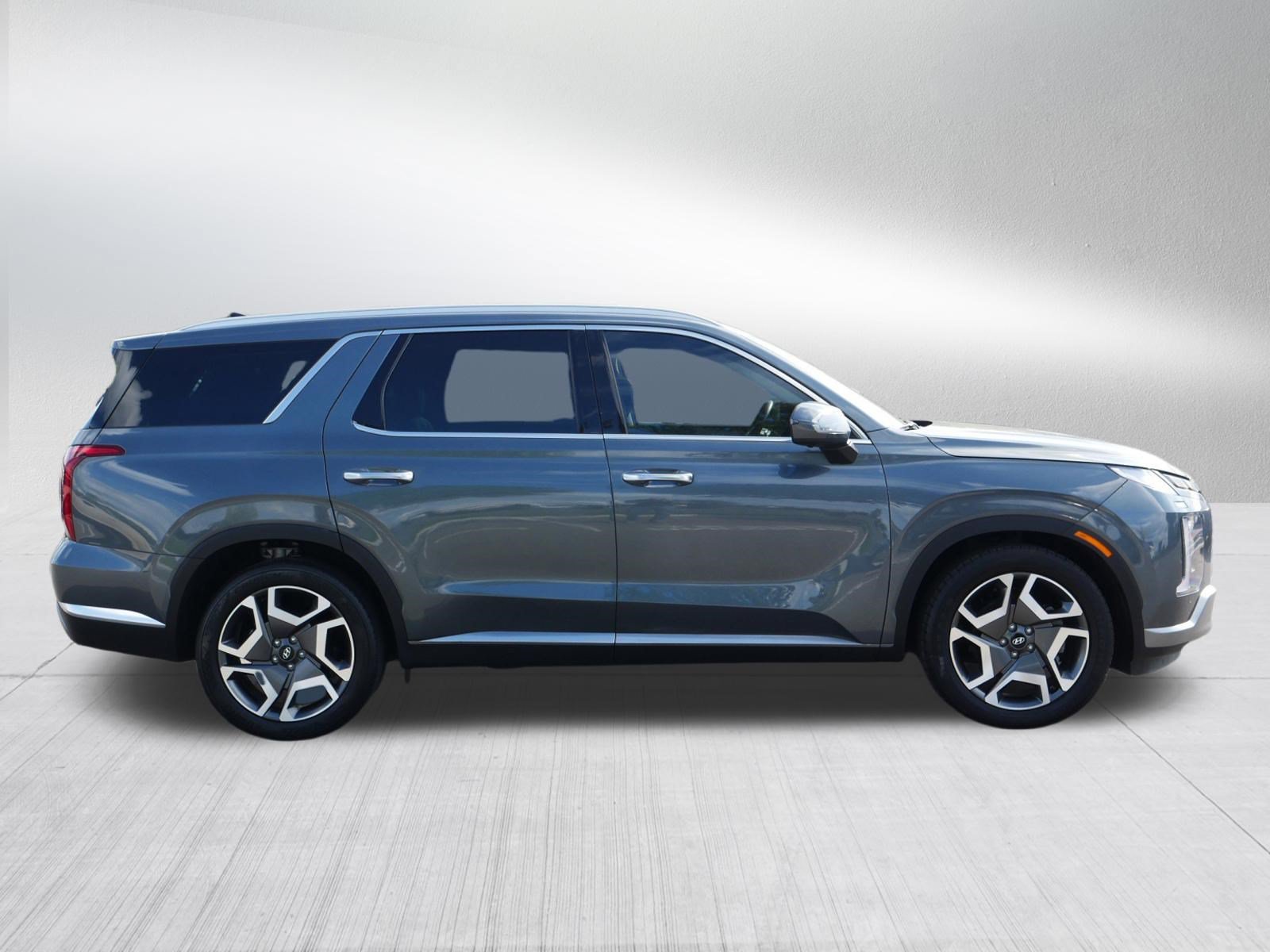 Certified 2024 Hyundai Palisade Limited AWD/4WD image 8