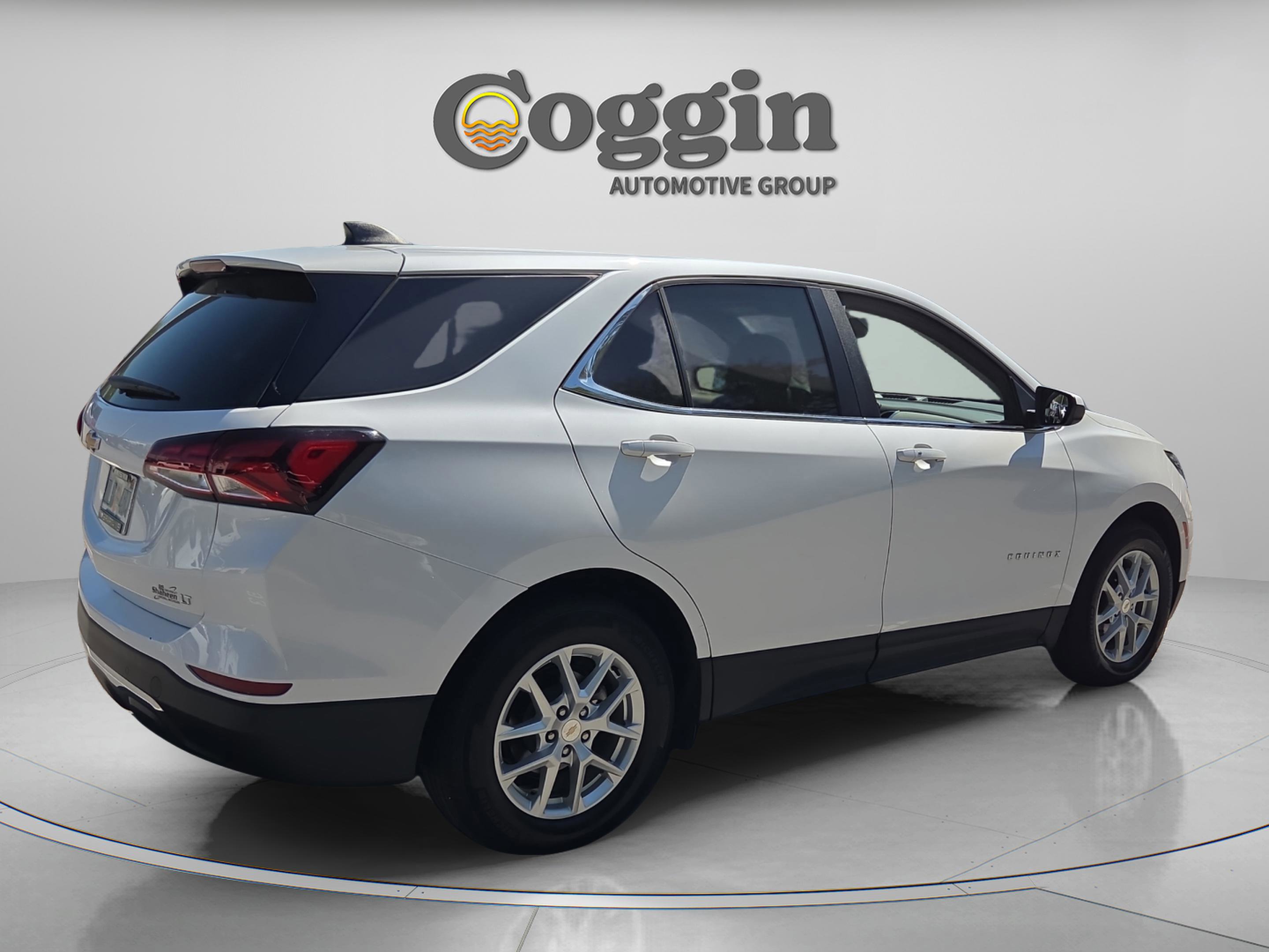 Used 2023 Chevrolet Equinox LT FWD image 5