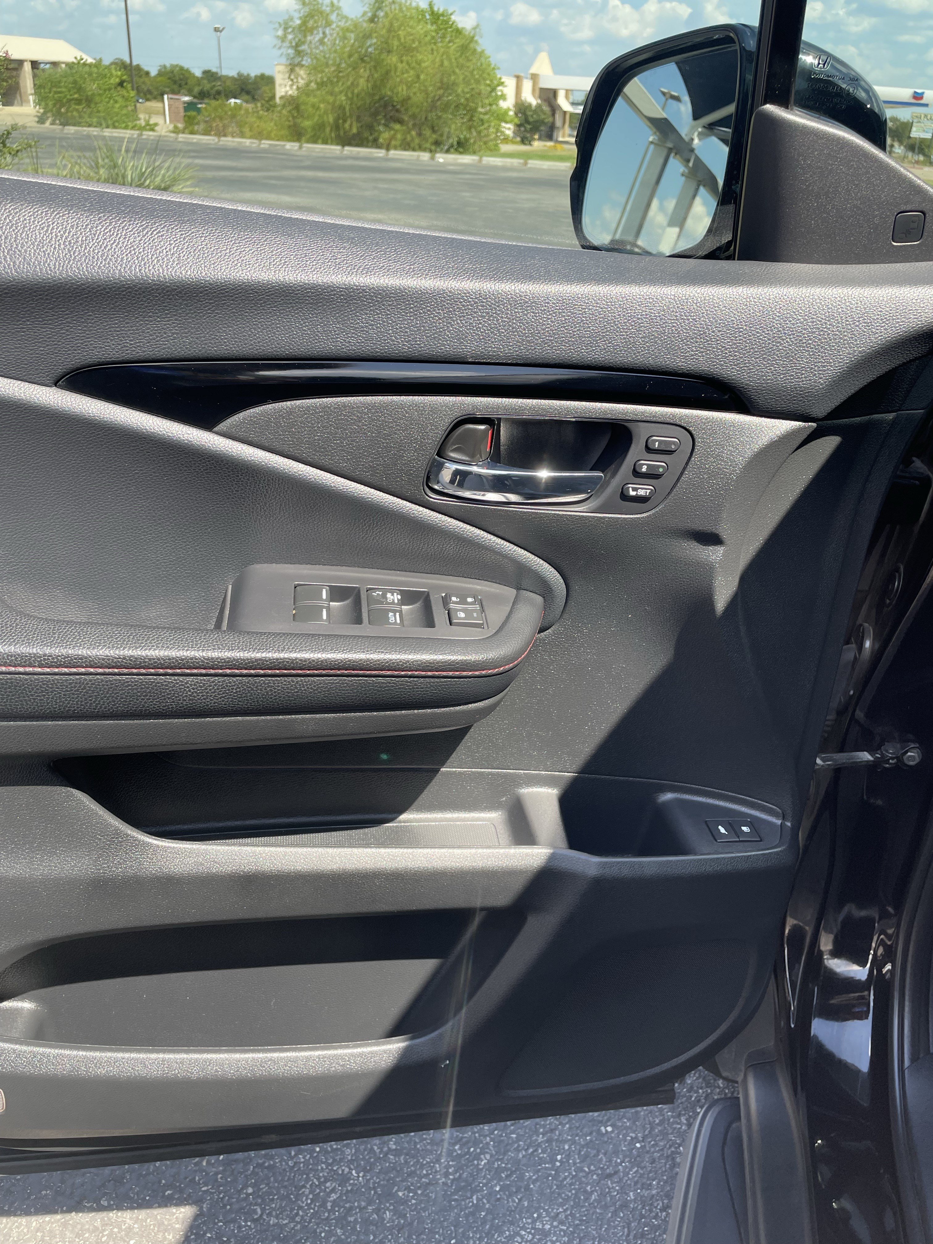Used 2020 Honda Pilot Black Edition image 24