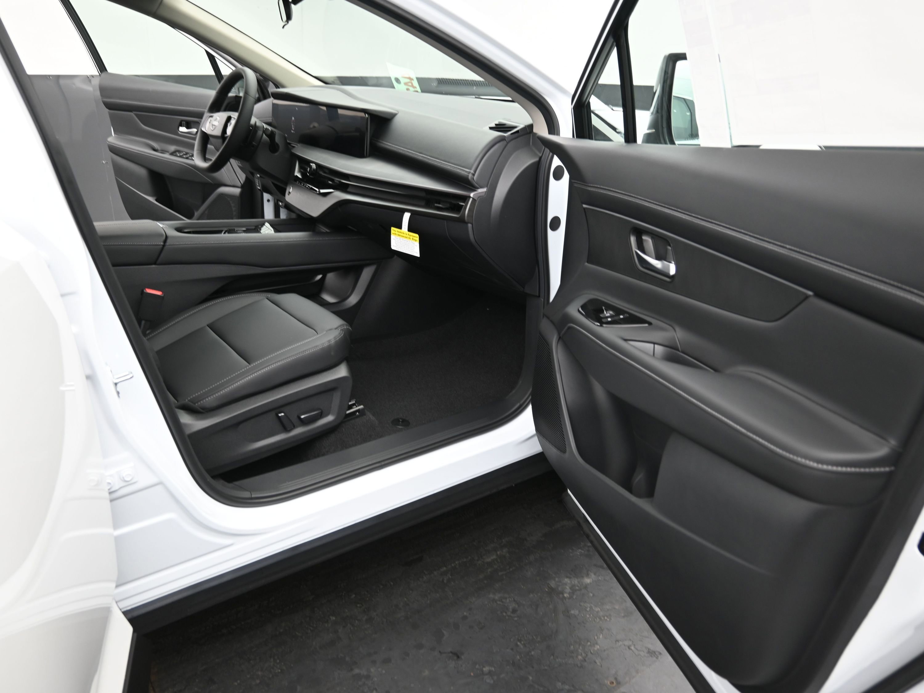 New 2025 Nissan Murano SV image 18