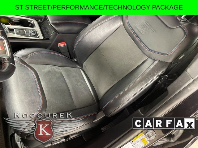 Used 2022 Ford Explorer ST w/ ST Street Pack image 12