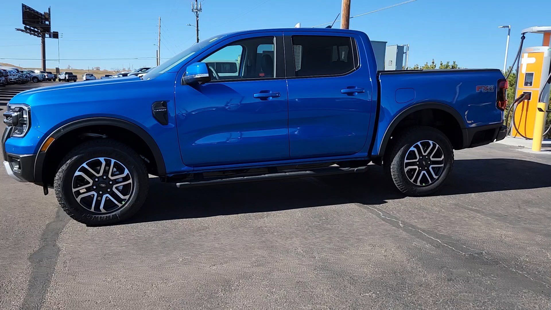 New 2025 Ford Ranger Lariat w/ FX4 Off-Road Package image 2
