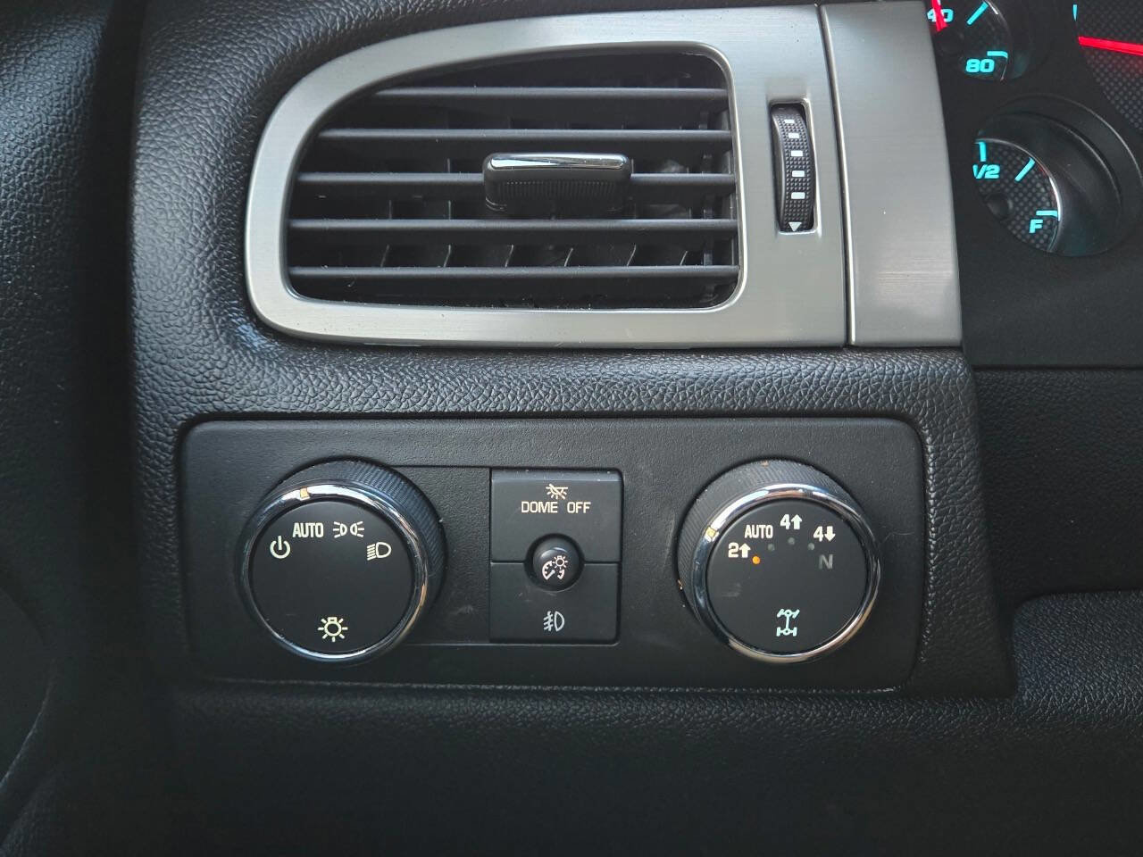 Used 2009 Chevrolet Tahoe LT w/ Luxury Package image 22