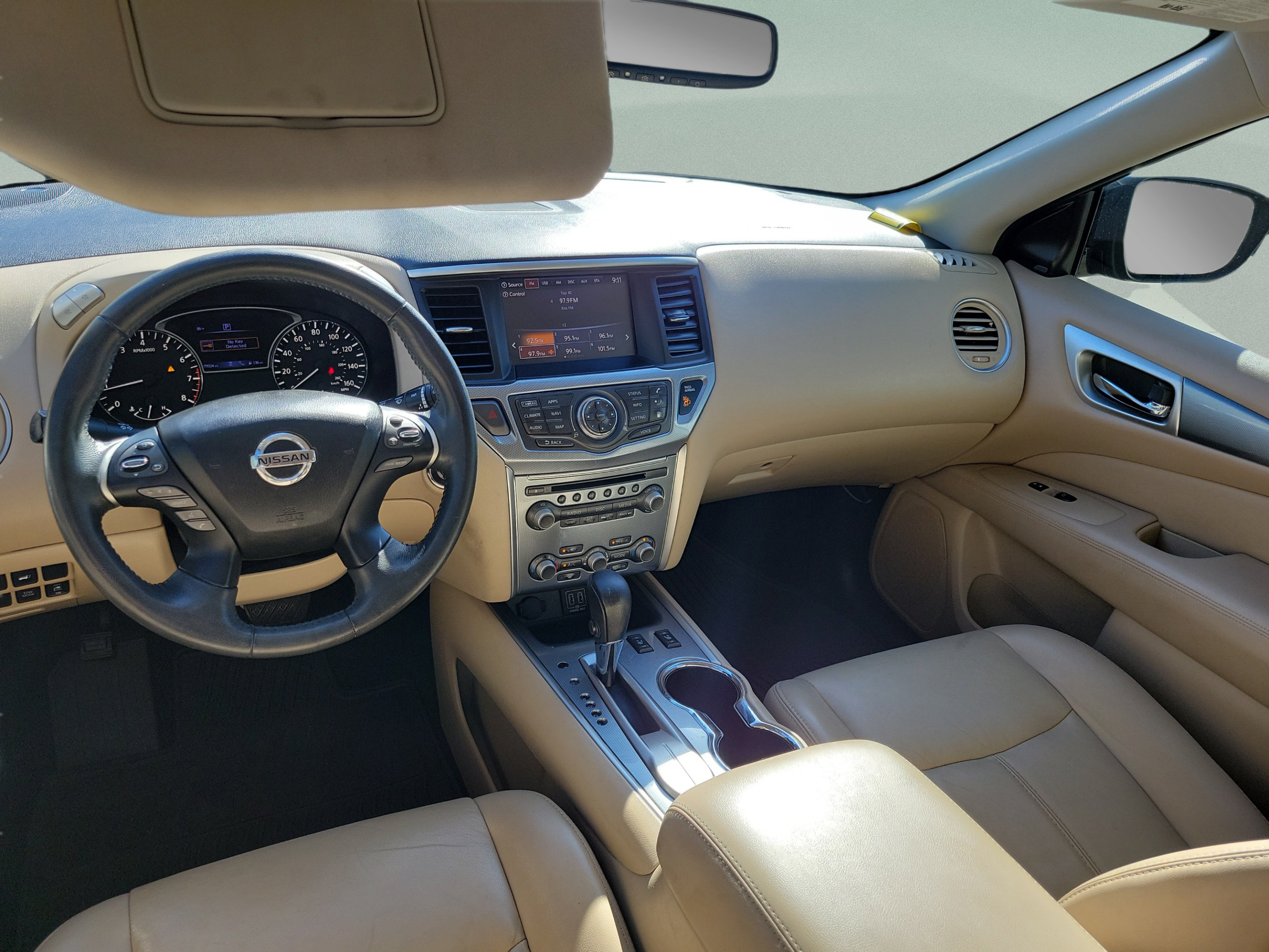 Used 2018 Nissan Pathfinder SL FWD image 21