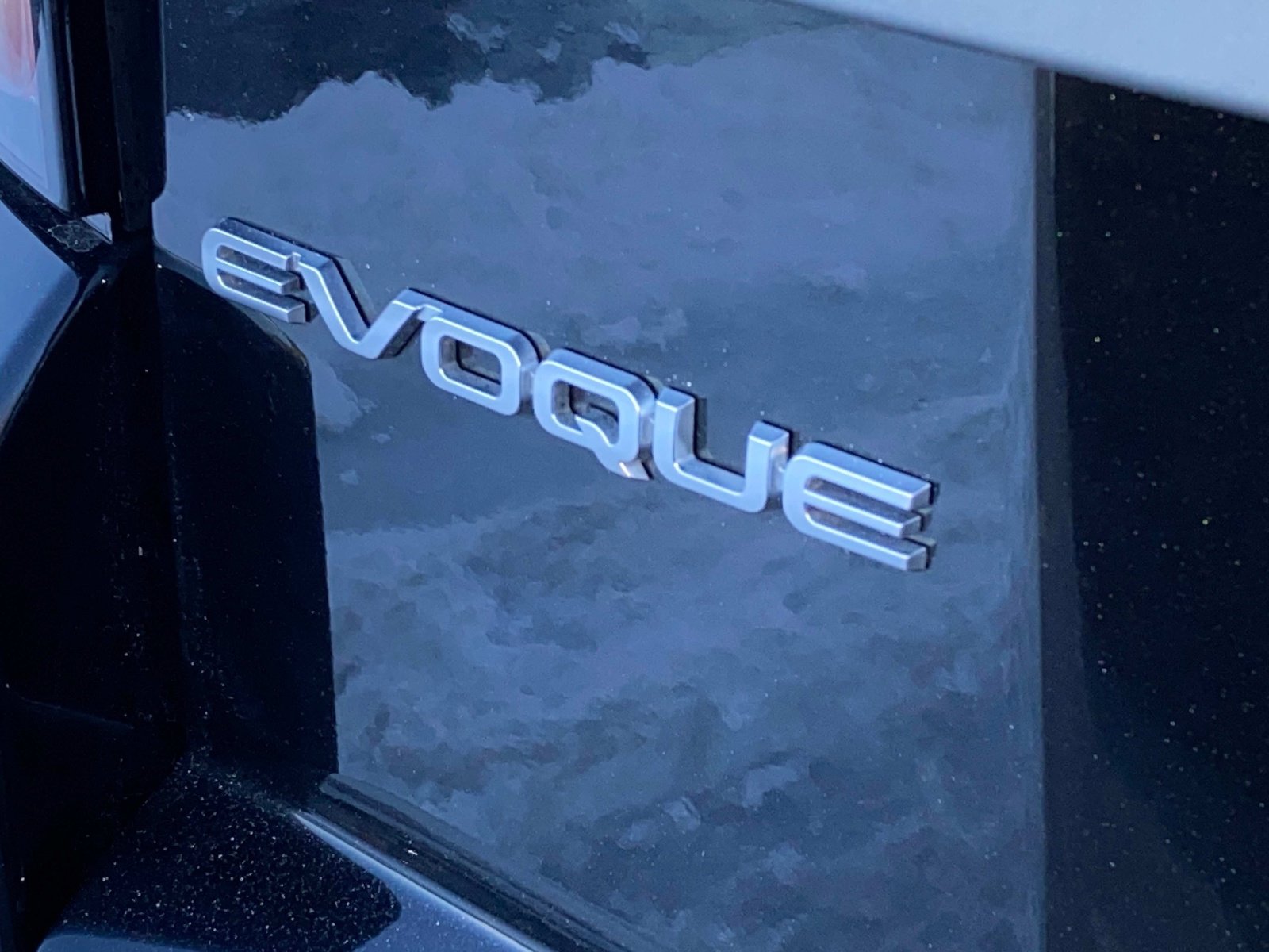 Used 2017 Land Rover Range Rover Evoque SE Premium AWD/4WD image 9