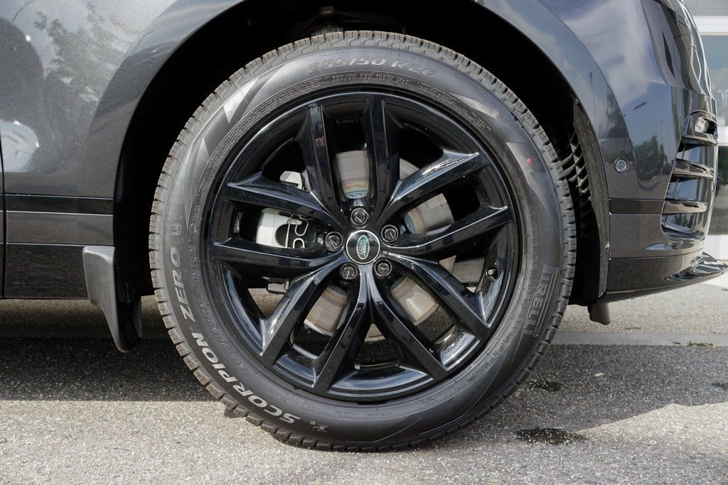 Used 2025 Land Rover Range Rover Velar Dynamic SE image 35