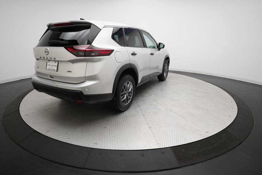 Certified 2024 Nissan Rogue S image 34