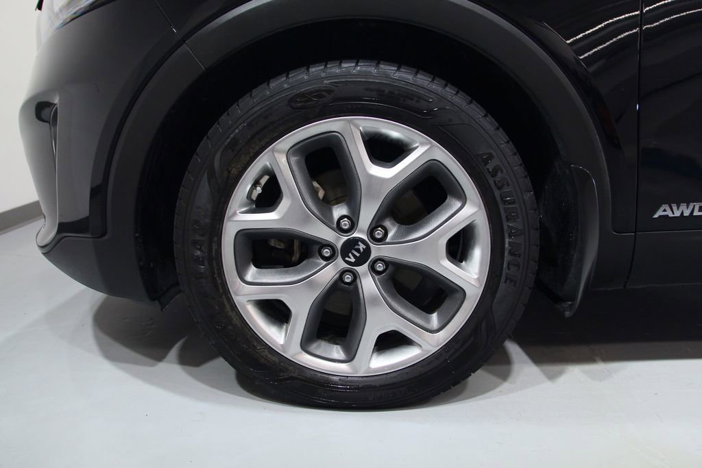 Used 2019 Kia Sorento EX AWD/4WD image 16