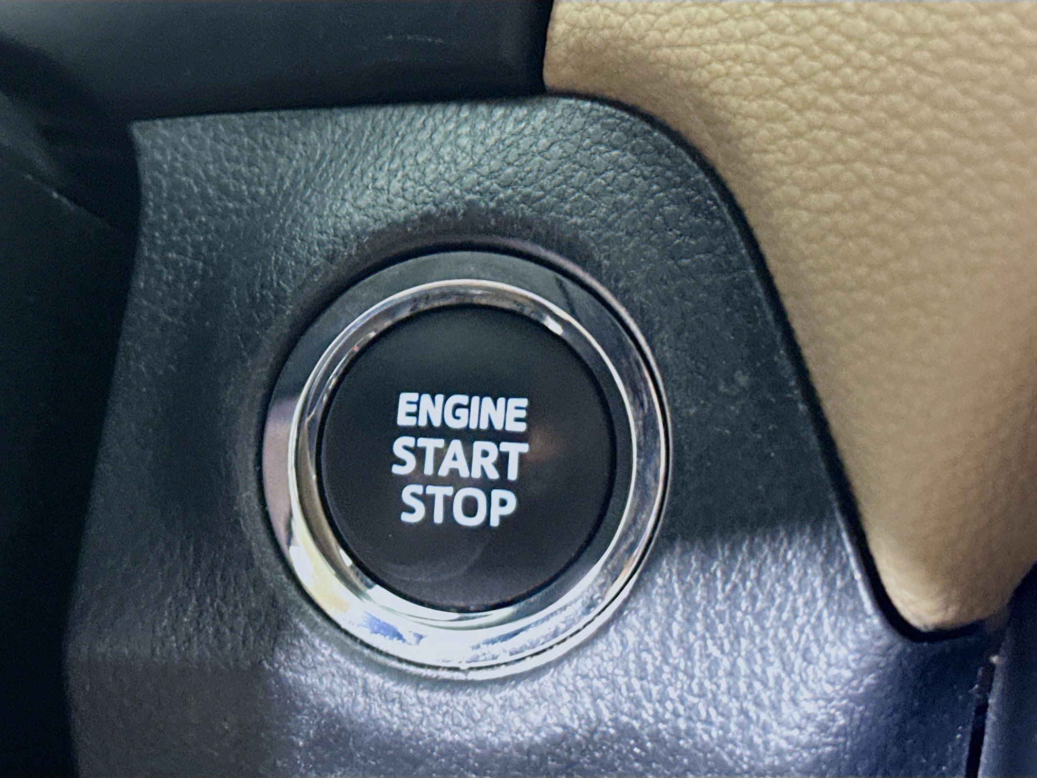 Used 2024 Toyota RAV4 XLE FWD image 20