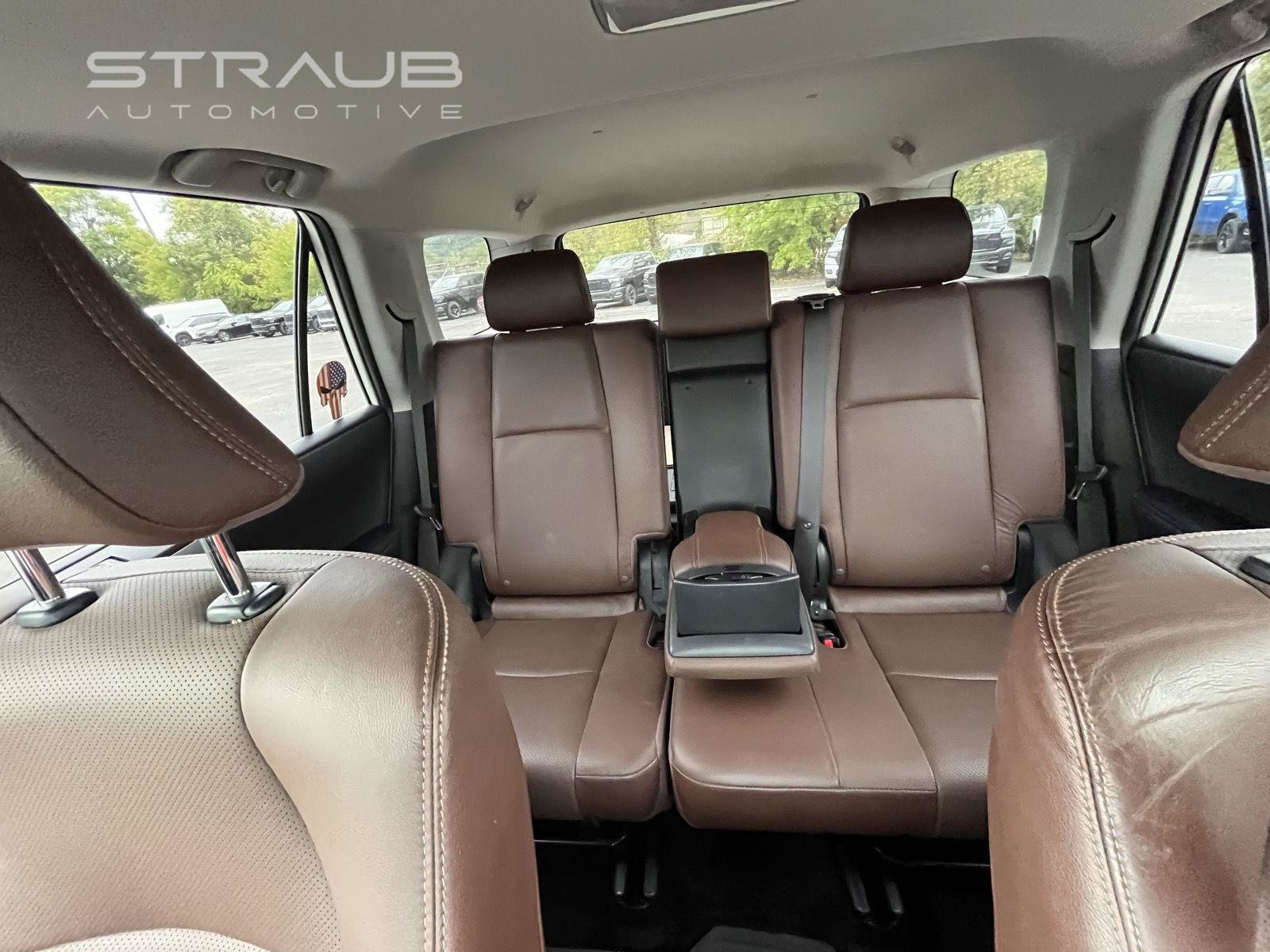 Used 2022 Toyota 4Runner Limited AWD/4WD image 26