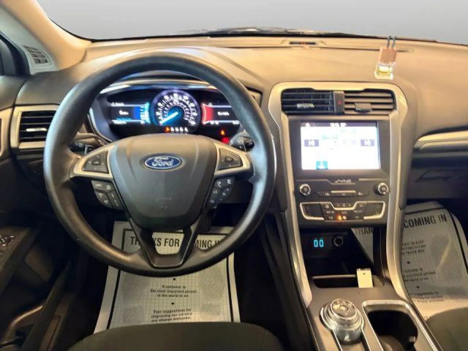 Used 2019 Ford Fusion SE image 21