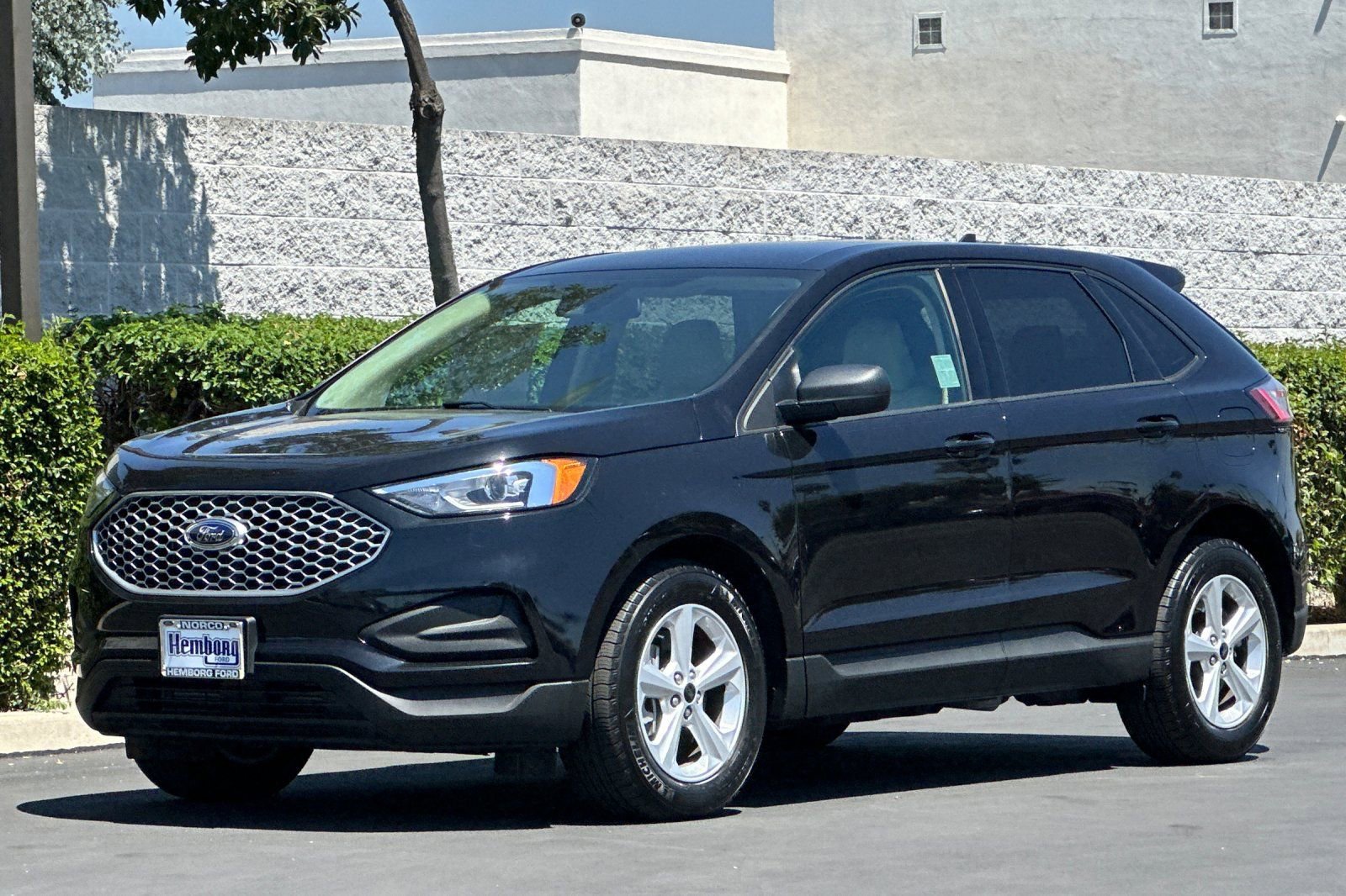 Used 2024 Ford Edge SE image 8