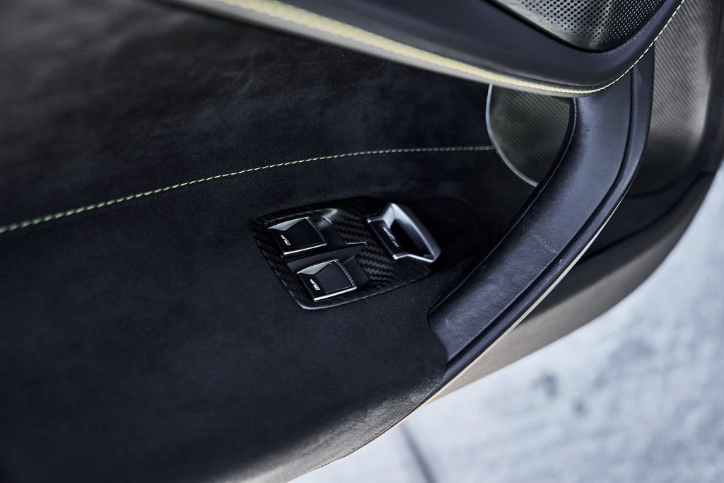 Used 2019 McLaren 720S RWD image 34