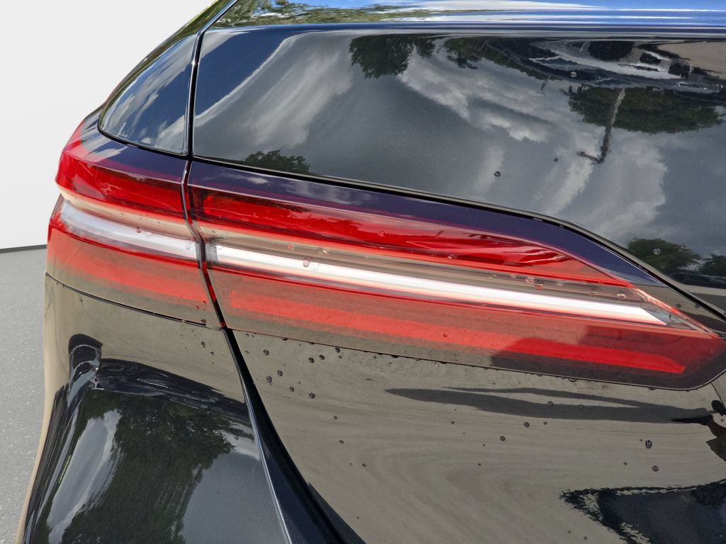 Used 2027 BMW 530i w/ Premium Package RWD image 22
