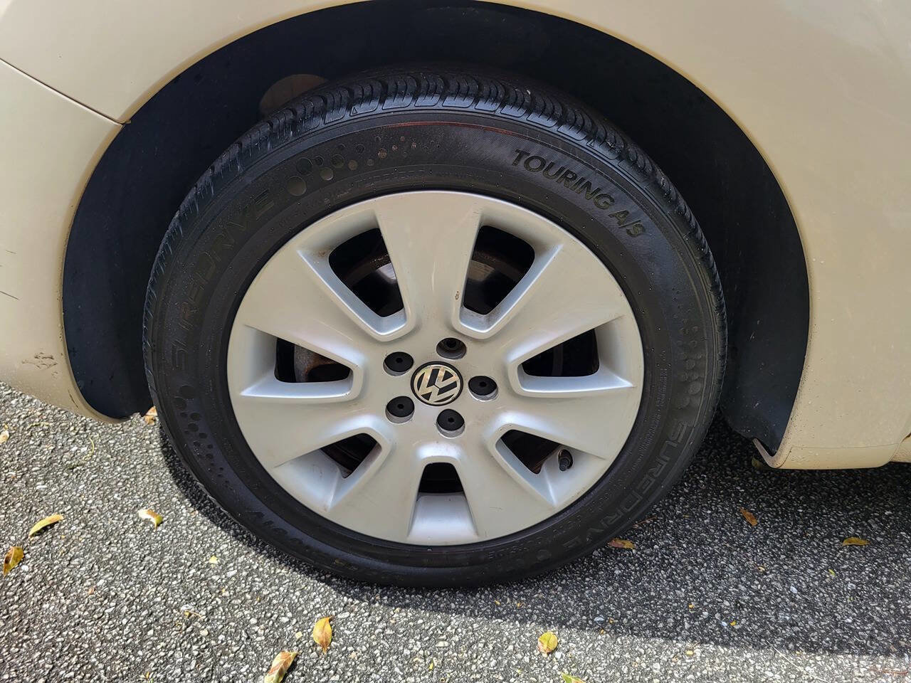 Used 2008 Volkswagen Beetle S image 14