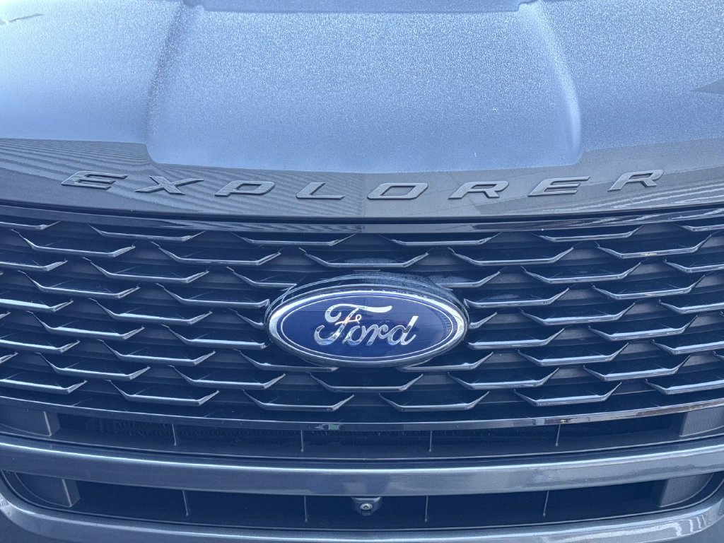 Used 2019 Ford Explorer Sport w/ Equipment Group 401A AWD/4WD image 11