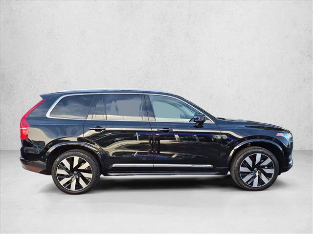 Used 2023 Volvo XC90 T8 Ultimate w/ Lounge Package AWD/4WD image 4