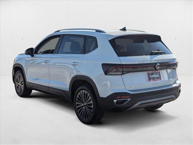 New 2025 Volkswagen Taos SE image 8